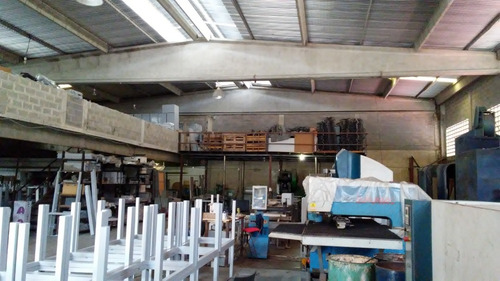 Imagen 5 de 11 de Se Vende Galpón Con Oficinas