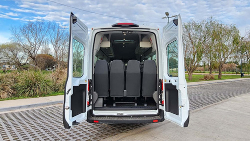 Ford Transit 2.0 Minibus 17+1 460E
