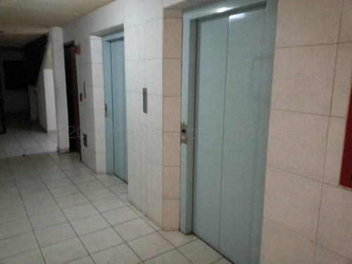 Apartamento Comodo Y Freso En Venta Cabudare 04145384403 21-4438