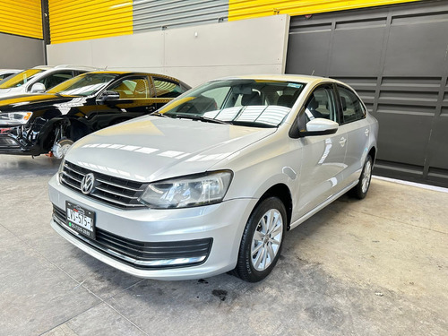 Volkswagen Vento 1.6 Confortline At