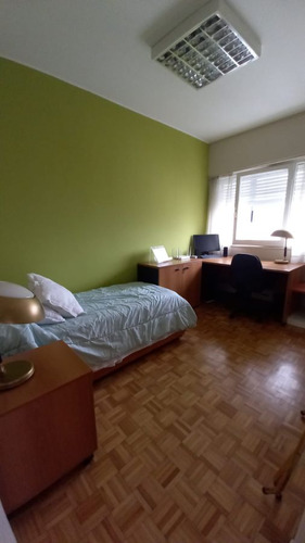 Alquiler Apartamento 3 Dormitorios Amueblado . Ciudad Vieja