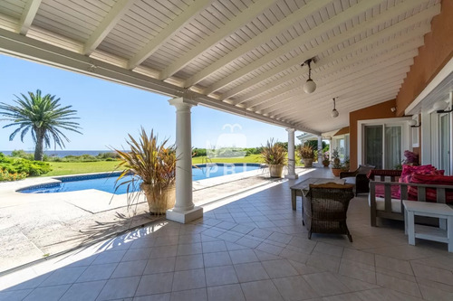 Casa De 6 Dormitorios En Solana, Punta Ballena - Ref : Pbi235