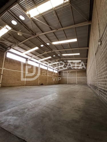 Imagen 9 de 11 de Exclusivo Galpon Zona Industrial Castillito Jc-lp