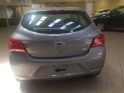 Imagen 16 de 24 de Chevrolet Onix Joy Black 0km Entrega Inmediata