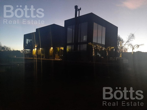 Casa Lote Propio   Cabañas En Venta,  Tandil