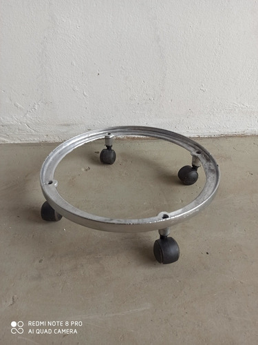 Suporte De Botijão E Galão De Água Com Rodinhas.