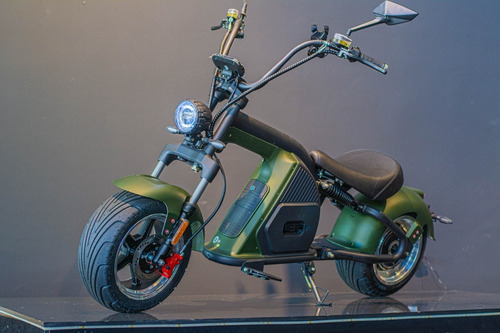 Imagem 3 de 15 de Scooter Eletrica Gloov 3000
