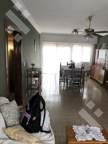 Casa En Venta Con Comercio - Cipolletti