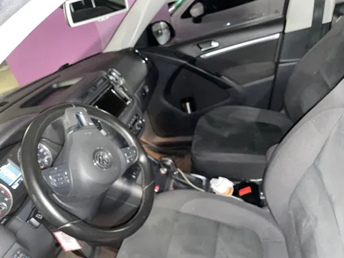 Volkswagen Tiguan Tu I-line 4x4,turbo Refull, Cuero, 200hp,