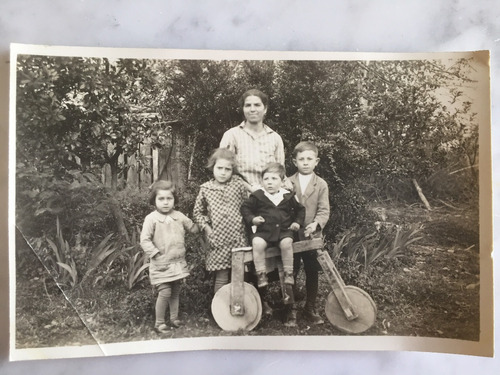 Foto-postal Madre Y Sus Hijos España Vigo Ca 1900