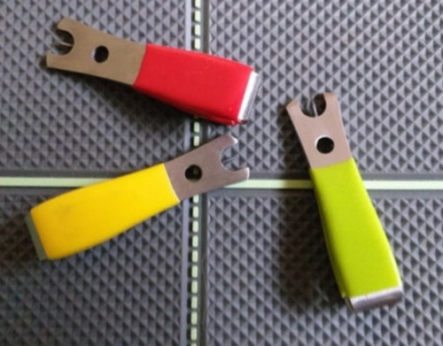 Adams Nipper Metálico