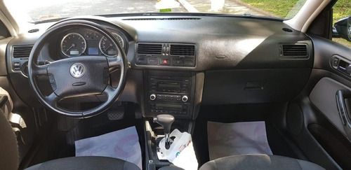 Imagem 6 de 9 de Volkswagen Golf 2.0 Mi 8v 2011