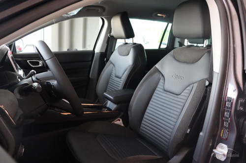 Imagem 9 de 11 de Commander 1.3 Limited Flex Automático 2022