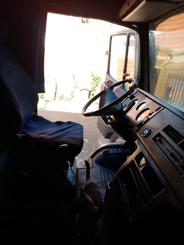 Mercedes Benz 1620