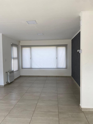 Venta De Casa En General Roca, B° Vista Barda 2 Habitaciones
