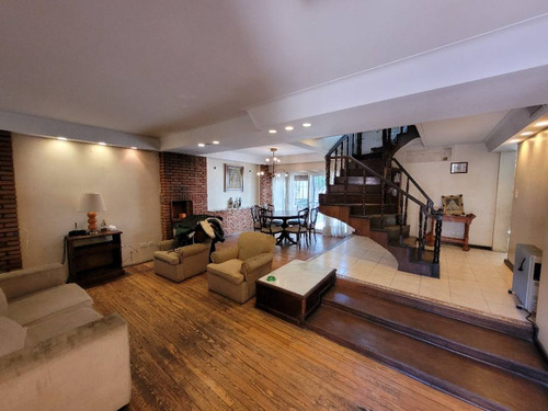 Casa En Venta En Haedo Sur