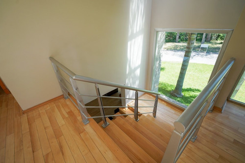 Imagen 15 de 30 de Venta Casa, 5 Amb. Pileta, Parque B Cerrado Casco Leloir