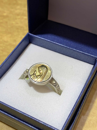Anillo Virgen Niña En Plata 925 Y Oro 10k. Tuset