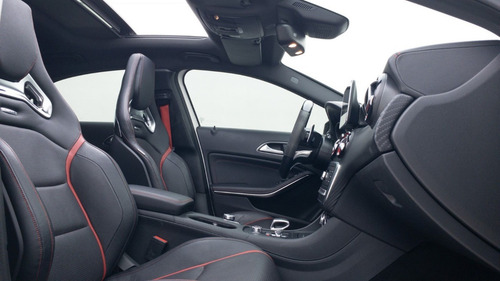 Imagen 15 de 17 de Mercedes Benz A45 Amg