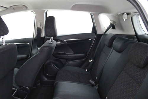 Imagen 11 de 15 de Honda Fit 2016 4 Cilindros
