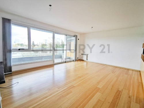 Imagen 5 de 27 de Departamento En Venta De 2 Dormitorios Con Cochera En La Plata