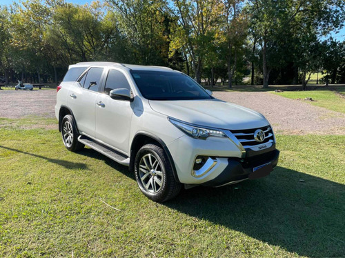 Toyota Sw4 2.8 Srx 177cv 4x4 7as At 2019