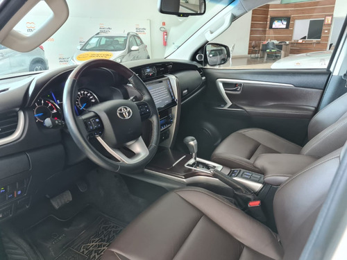Imagem 8 de 19 de Toyota Hilux Sw4 Srx 2020