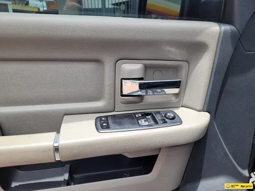 Dodge Ram 5.7 1500 Slt 4x2