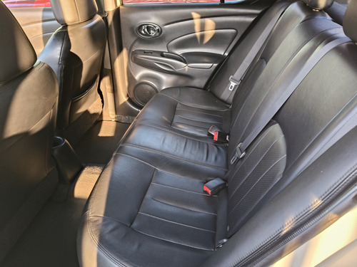 Nissan Versa 1.6 Exclusive At