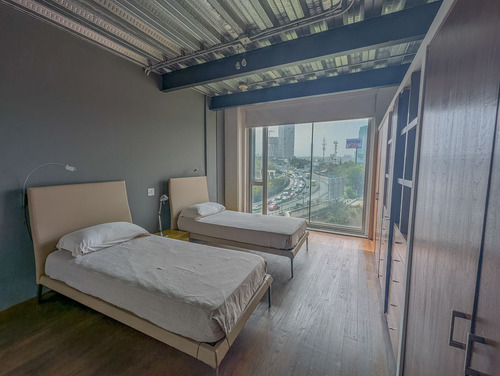 Loft De 320 M2 Y 3 Habitaciones.