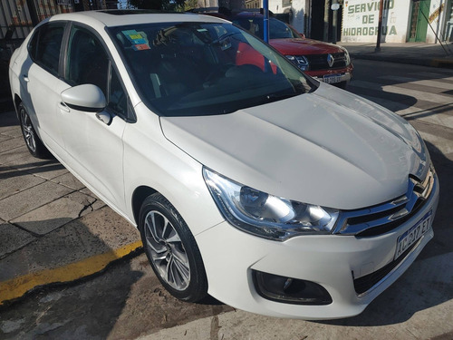 Imagen 2 de 13 de Citroën C4 Lounge 1.6i Thp Feel Pack Manual