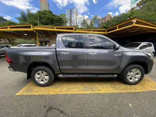 Toyota Hilux 2.8 Srv Diesel At 4x4 2020
