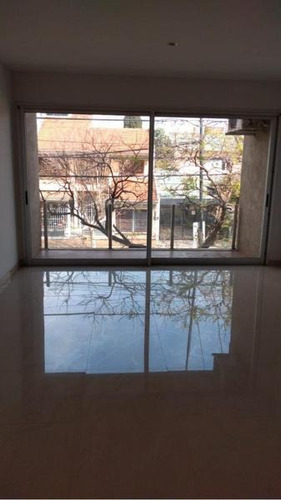 Departamento En Venta En Banfield