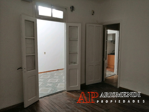 Apartamento De Dos Dormitorios En Linda Ubicación En Brazo Oriental!!!!!