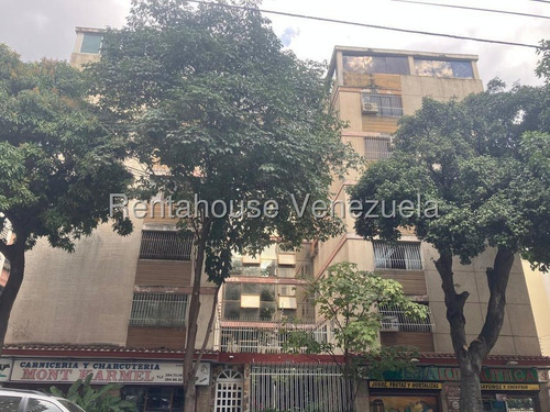 Se Vende Excelente Apartamento En Los Palos Grandes #25-18980 Pm