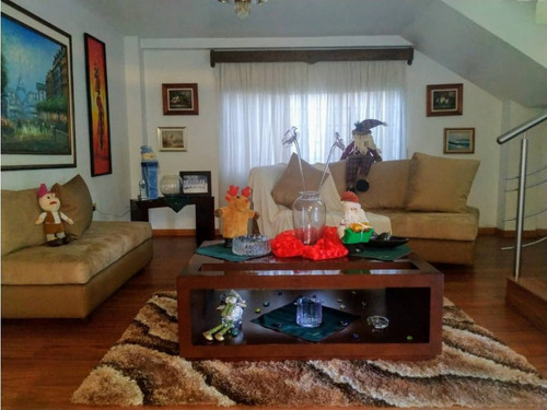 Casa Acogedora De Dos Niveles Urb Picott San Antonio De Los Altos