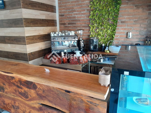 Local Comercial En Venta En Quintero, Con Patente Completa