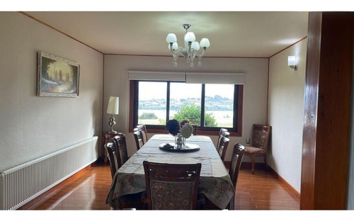 Casa En Venta De 4 Dorm. En Castro