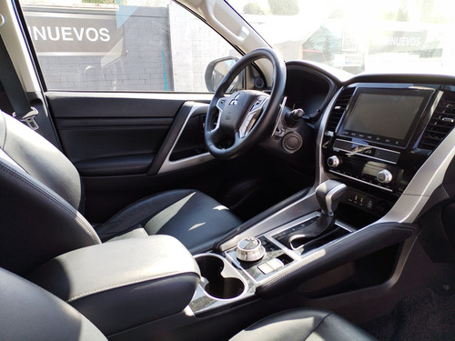 Mitsubishi Montero 2023