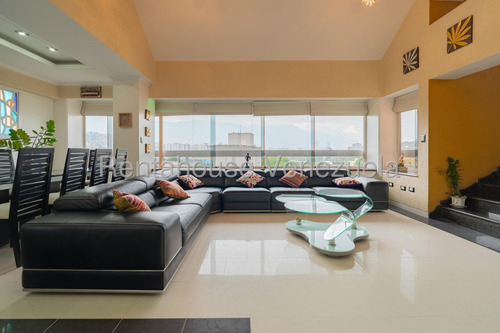 Espectacular Penthouse De 3 Niveles En El Paraiso