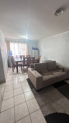 Depto En Venta, Segundo Piso, Excelente Ubicación, Macul.