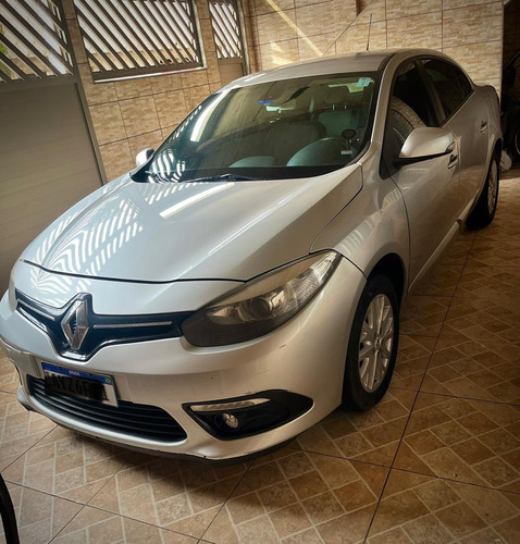 Renault Fluence 2.0 Dynamique Hi-flex 4p