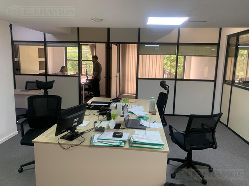 Alquiler De Oficina De 200 M2 En San Isidro