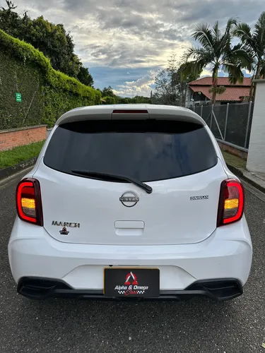 Nissan March 1.6 Aut Advance Full Equipo Blindaje 2 Plus