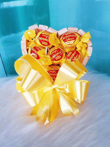 Imagem 2 de 7 de Cesta Coração De Chocolate Presente Dia Da Mães Tia Namorada
