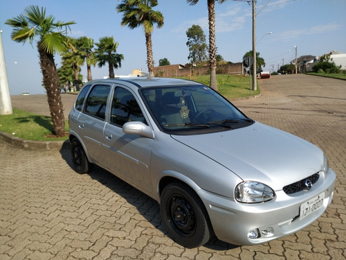 Imagem 2 de 7 de Chevrolet Corsa 2000 1.0 Wind 5p