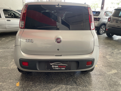Fiat Uno 1.0 EVO VIVACE 8V FLEX 4P MANUAL