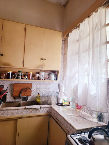 Vendo Casona De Época 4 Dorm,2 Cocinas,3 Baños 2 Plantas. Sobre Avenida Lezica Gran Padrón De 1.100 M2, Barrio Colon