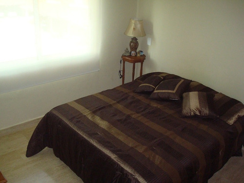 Imagen 20 de 29 de Ligia Guardia Vende Hermoso Town House En Res. Doral Park El Trigal Norte