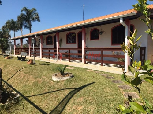 Linda Chácara Localizada No Condomínio Recanto Dos Pássaros, Jacareí - Sp Com 5 Dormitórios, Sendo 3 Suítes, 4.000 M2 De Terreno. - 5518